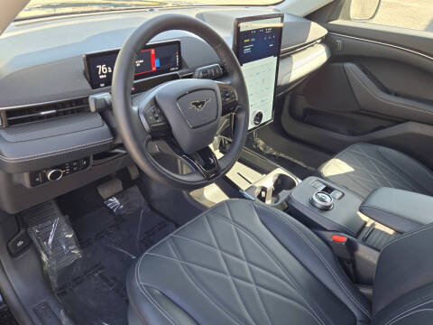2024 Ford Mustang Mach-E Select