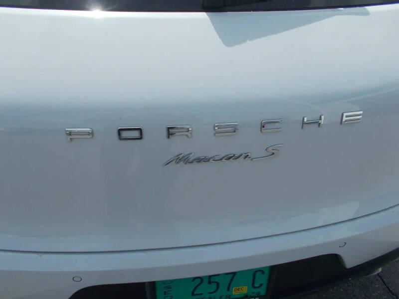 2016 Porsche Macan S