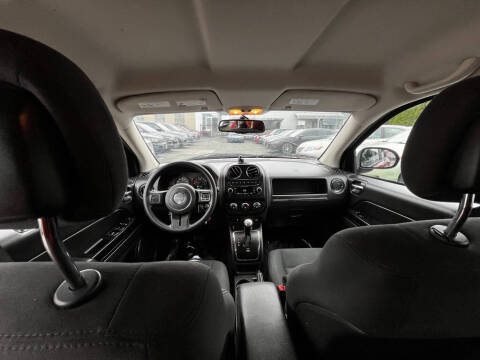 2012 Jeep Compass Sport