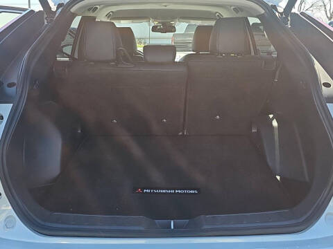 2025 Mitsubishi Eclipse Cross SE