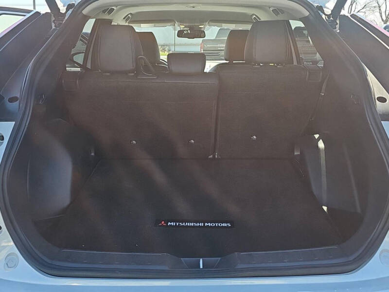 2025 Mitsubishi Eclipse Cross SE