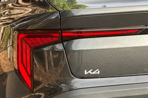 2025 Kia K4 EX