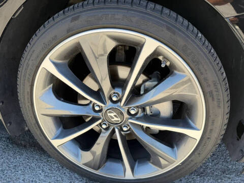 2019 Hyundai Veloster 2.0L Premium