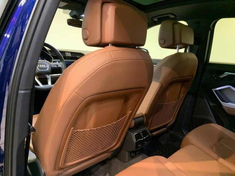 2022 Audi Q3 quattro S line Premium 45 TFSI