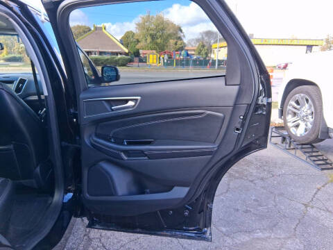 2017 Ford Edge Titanium