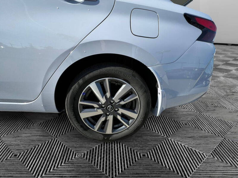 2025 Nissan Versa SV