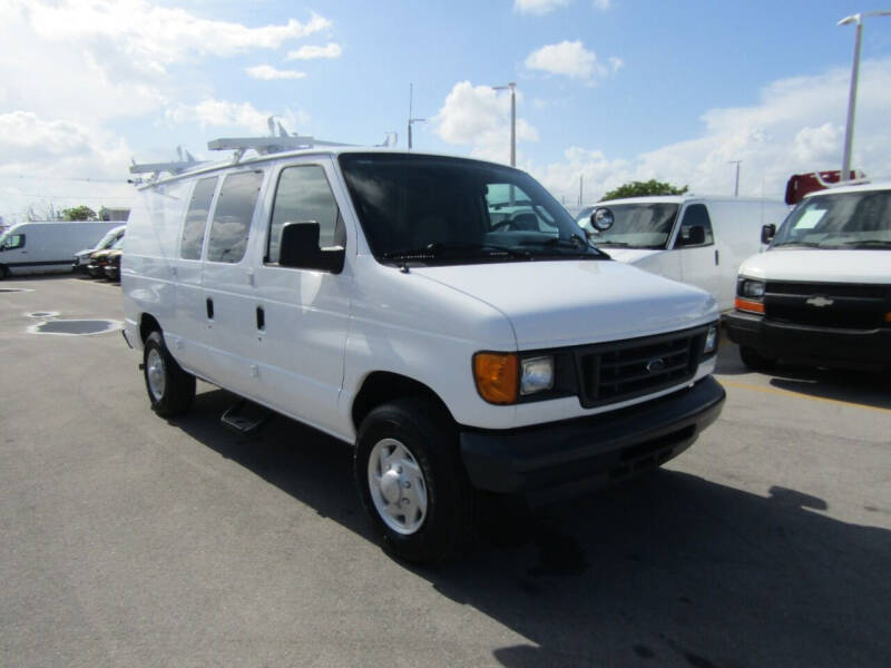 2007 Ford Econoline Van Commercial photo 4