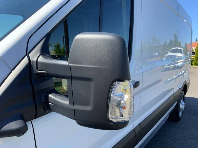 2025 Ford Transit 250