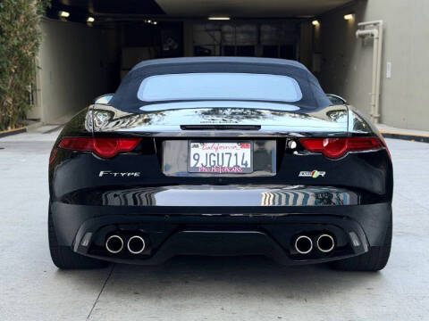 2016 Jaguar F-TYPE R