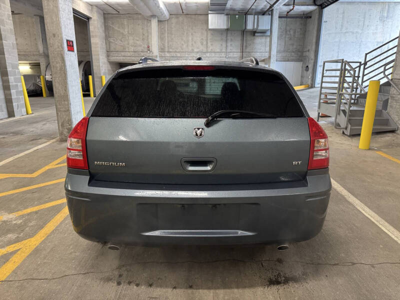 2005 Dodge Magnum RT