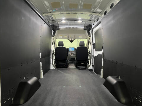 2022 Ford E-Transit 350