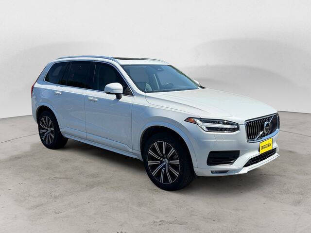 2023 Volvo XC90 B5 Core
