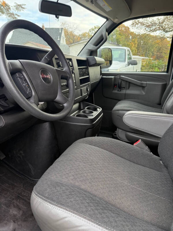 2024 GMC Savana 2500