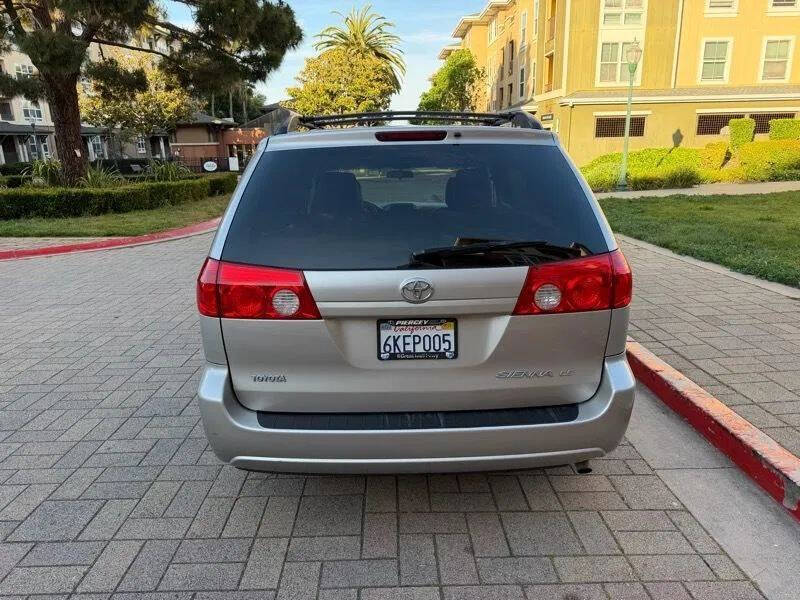 2010 Toyota Sienna