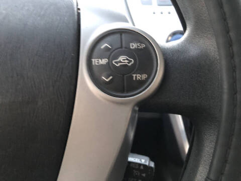 2012 Toyota Prius v Five