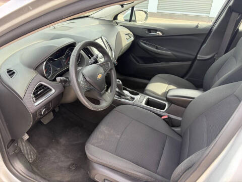 2017 Chevrolet Cruze LT Auto