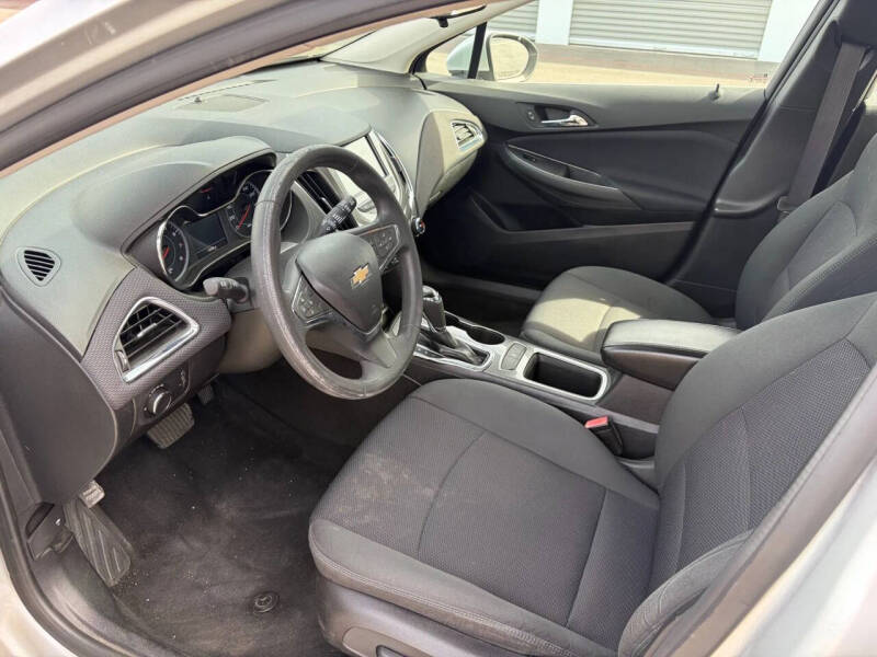 2017 Chevrolet Cruze LT Auto