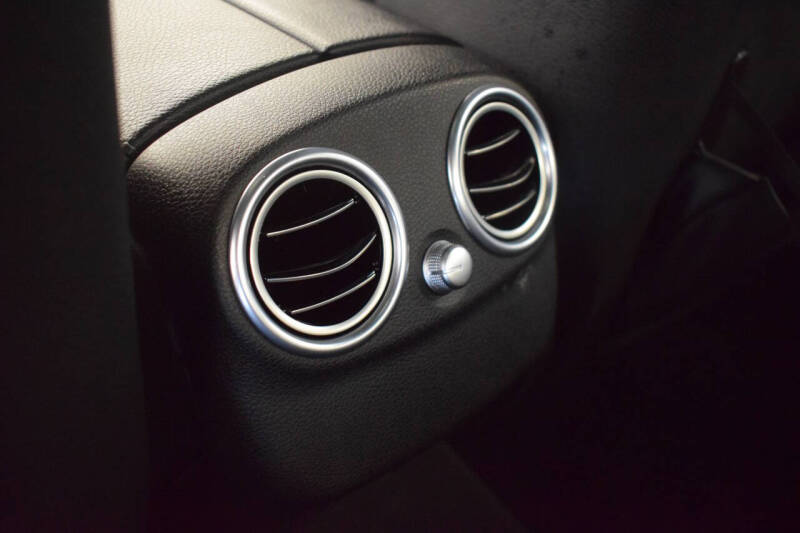 2015 Mercedes-Benz C-Class C 300