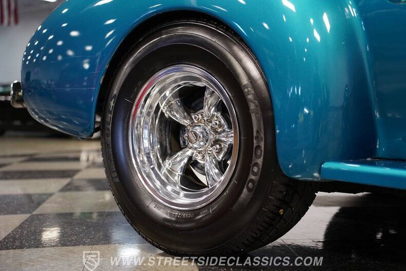 1940 Chevrolet Deluxe
