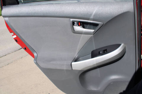 2010 Toyota Prius III