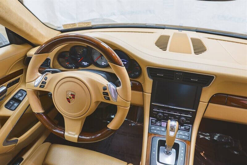 2014 Porsche 911 Carrera 4S