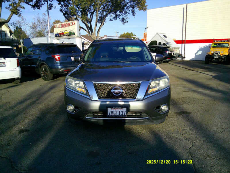 2016 Nissan Pathfinder Platinum