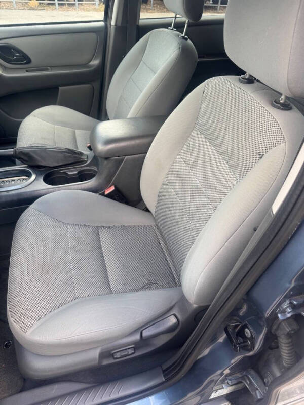 2005 Ford Escape XLT