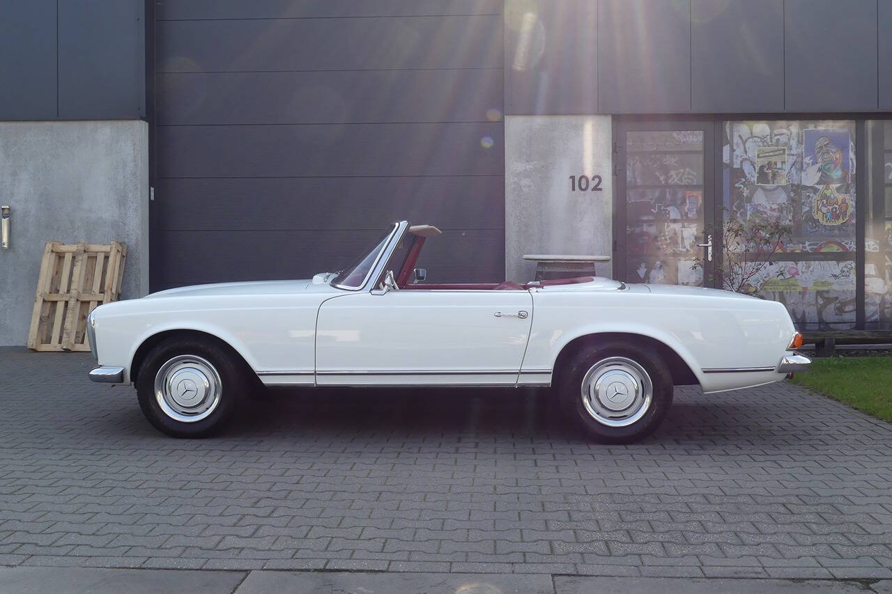 1968 Mercedes-Benz 280SL for sale at Flemingstoke in Costa Mesa, CA