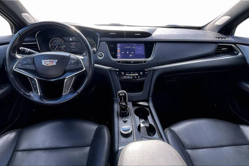 2021 Cadillac XT5 Premium Luxury