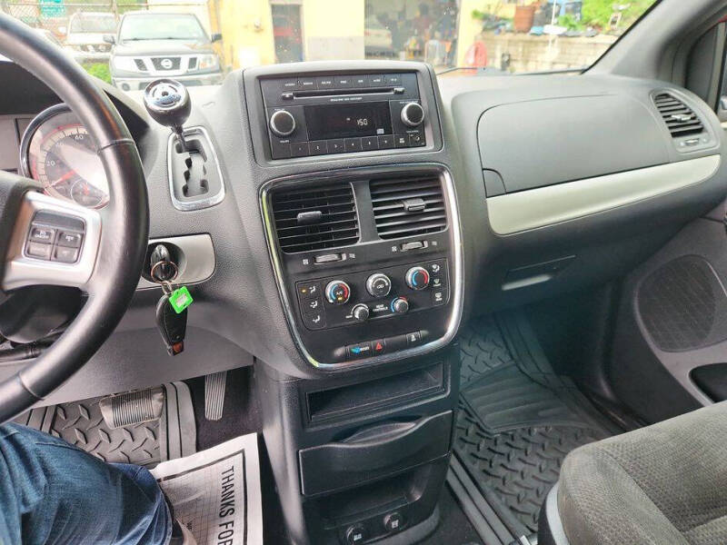 2015 Dodge Grand Caravan SE