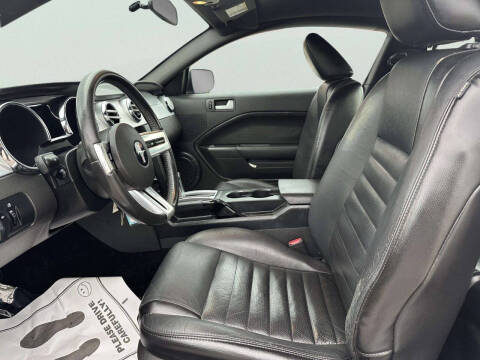 2006 Ford Mustang GT Deluxe