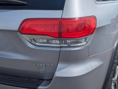 2019 Jeep Grand Cherokee Laredo E