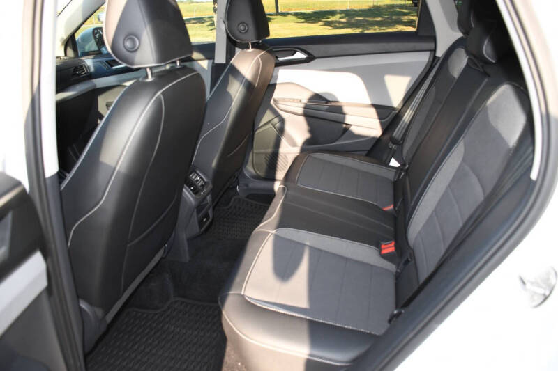 2022 Volkswagen Taos SE