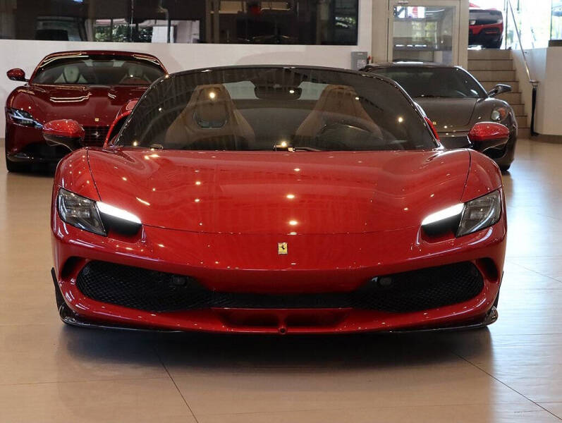 2024 Ferrari 296 GTS