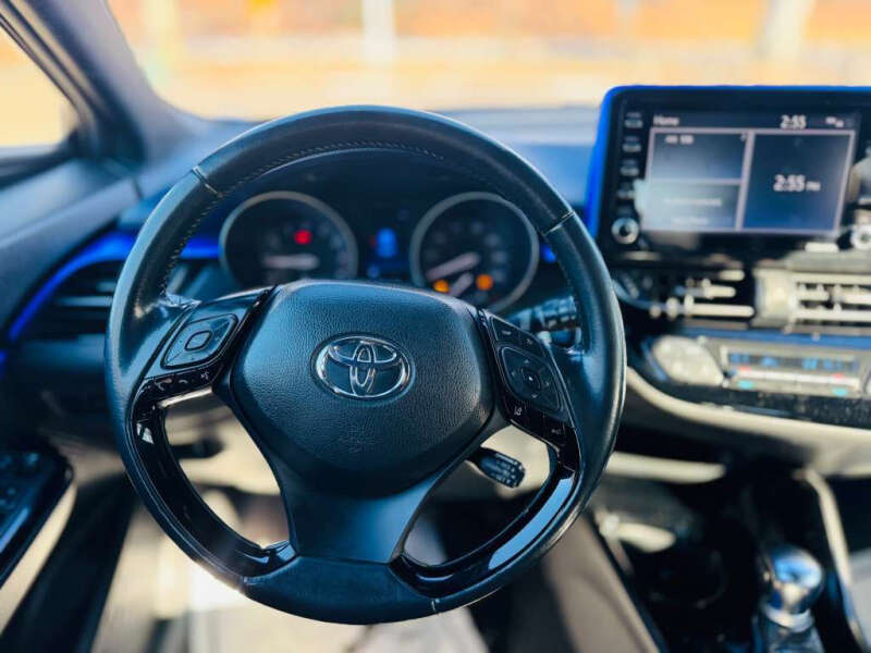 2020 Toyota C-HR XLE