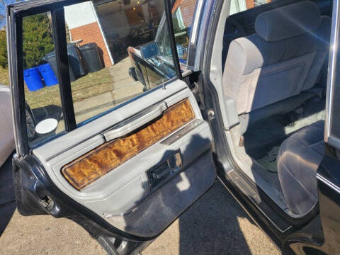 1984 Lincoln Town Car