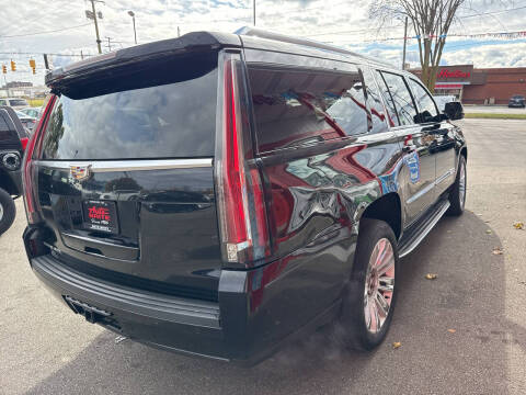 2016 Cadillac Escalade ESV Luxury Collection