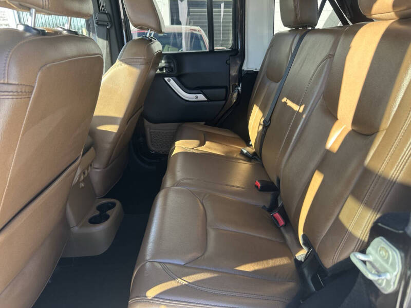 2013 Jeep Wrangler Unlimited Sahara