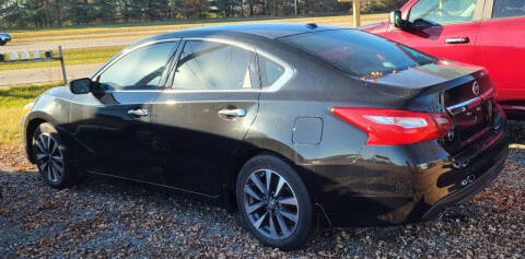 2017 Nissan Altima for sale at Swan Auto in Roscoe IL