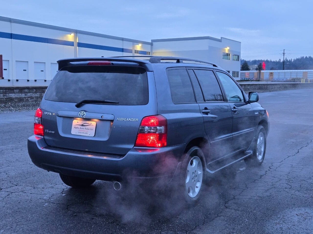 2005 Toyota Highlander for sale at Alpha Auto Sales in Auburn, WA