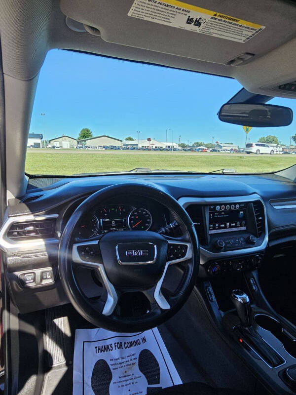 2018 GMC Acadia SLE-2