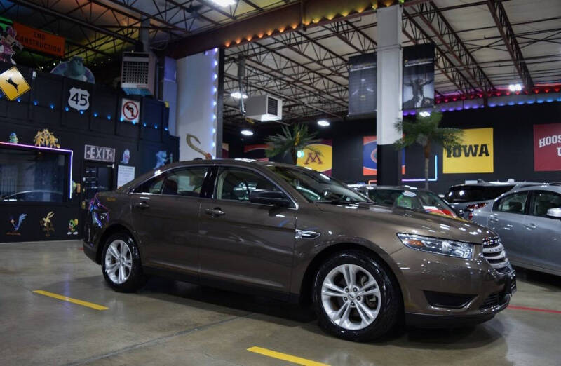 2015 Ford Taurus SE
