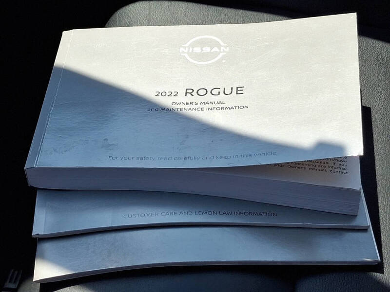 2022 Nissan Rogue SL