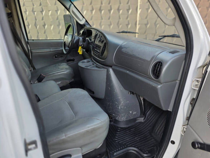 2007 Ford E-Series E-450 SD