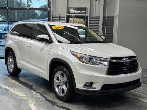 2014 Toyota Highlander for sale at Crossroads Car & Truck in Milford OH