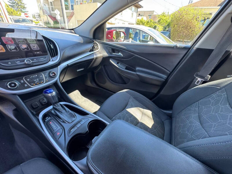 2017 Chevrolet Volt LT