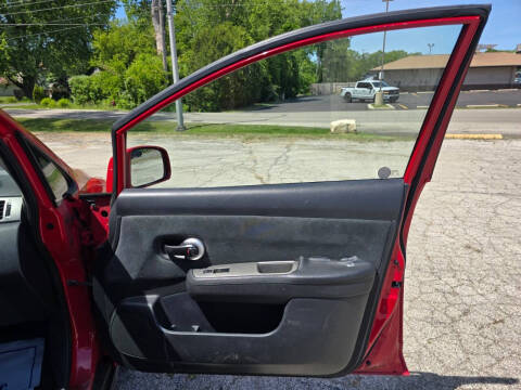 2010 Nissan Versa 1.8 S