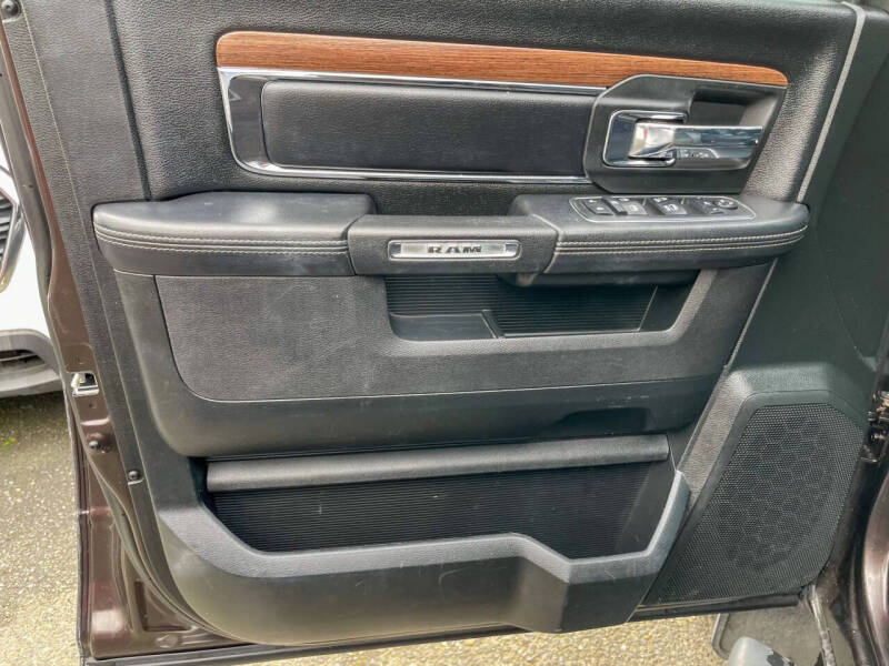 2017 RAM 1500 Laramie