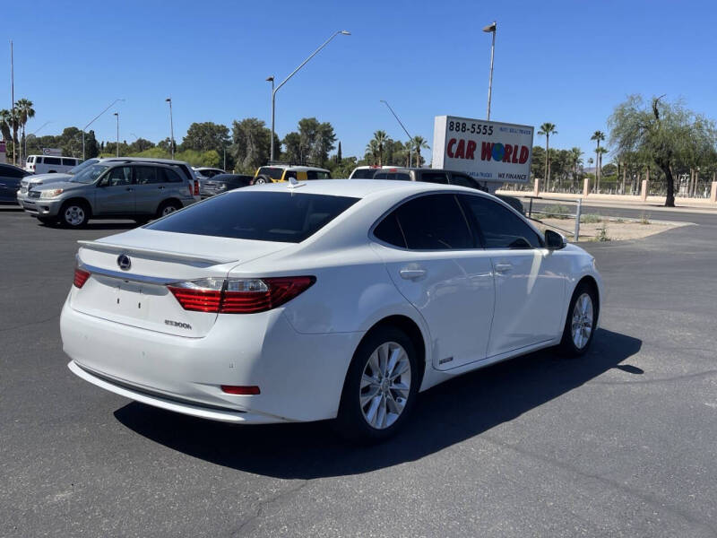 2014 Lexus ES 300h