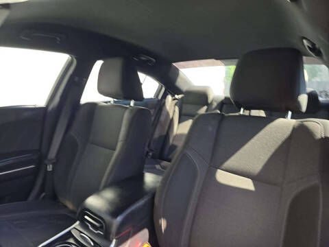 2016 Dodge Charger SXT
